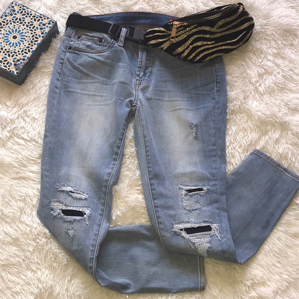 Jean Shop Destroyed Denim Jeans - Picture 11 of 16
